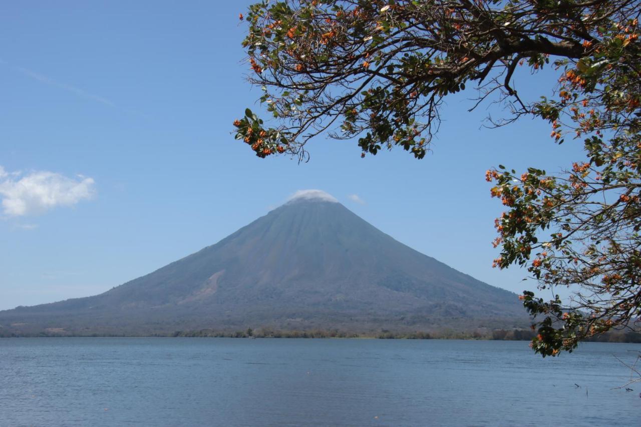 La Sirenita - Ometepe Hotel Altagracia Exterior photo